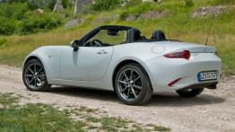 Mazda MX-5 IV White (2015) - widok z tyłu