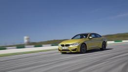 BMW M4 F82 Coupe (2014) - lewy bok