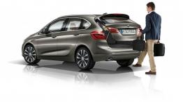 BMW serii 2 Active Tourer (2014) - tył - bagażnik otwarty