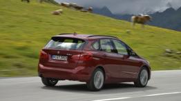 BMW 218d Active Tourer (2014) - widok z tyłu