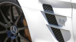 Mercedes SLS AMG Roadster 2012 - wlot powietrza