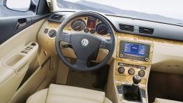 Volkswagen Passat Variant 2005 - kokpit