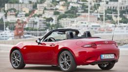 Mazda MX-5 IV Soul Red (2015) - widok z tyłu