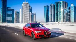 Alfa Romeo Stelvio Quadrifoglio (2018) - widok z przodu