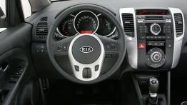 Kia Venga - pełny panel przedni