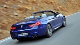 BMW M6 Cabrio 2012 - widok z tyłu