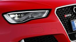 Audi RS 3 Sportback II (2015) - prawy przedni reflektor - wyłączony