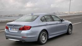 BMW serii 5 ActiveHybrid - prawy bok