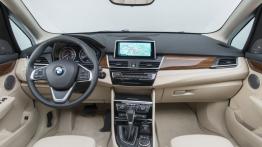 BMW serii 2 Active Tourer (2014) - pełny panel przedni