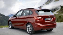 BMW 218d Active Tourer (2014) - widok z tyłu