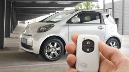 Toyota iQ - inny element panelu przedniego