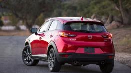 Mazda CX-3 (2016) - widok z tyłu