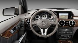 Mercedes GLK Facelifting - kokpit