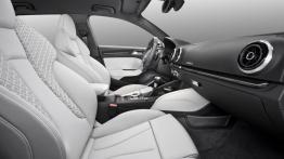 Audi RS 3 Sportback II (2015) - widok ogólny wnętrza z przodu