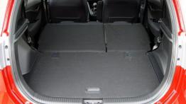 Hyundai ix20 - tylna kanapa złożona, widok z bagażnika