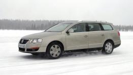 Volkswagen Passat Variant 2005 - lewy bok