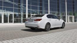 Lexus GS IV 450h F-Sport (2012) - widok z tyłu