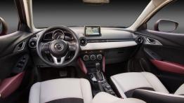 Mazda CX-3 (2016) - pełny panel przedni