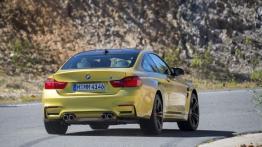 BMW M4 F82 Coupe (2014) - widok z tyłu