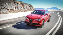 Alfa Romeo Stelvio Quadrifoglio (2018) - widok z przodu