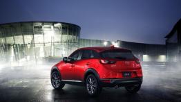 Mazda CX-3 (2016) - widok z tyłu