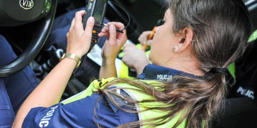 Policja dostarczy mandat do domu?