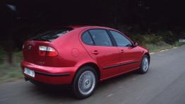 Seat Leon I - prawy bok