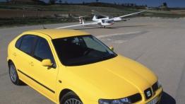 Seat Leon I - prawy bok