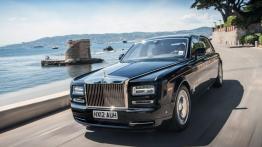 Rolls-Royce Phantom Extended Wheelbase Series II - widok z przodu