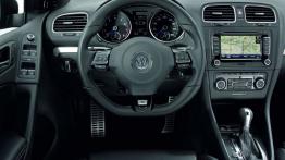 Volkswagen Golf R - kokpit