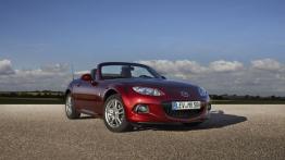 Mazda MX-5 Facelifting hard-top - widok z przodu