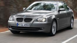 BMW Seria 5 E60 Sedan 540 i 306KM 225kW 2005-2010