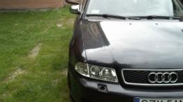 Audi A4 B5 Sedan 1.6 i 101KM 74kW 1995-2000