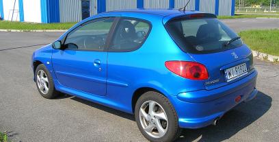 Peugeot 206 Hatchback 1.1 60KM 44kW 2009-2010