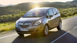 Opel Meriva 2010 - widok z przodu