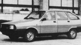 Dacia 1300 - lewy bok