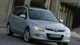 Hyundai i30 Kombi 2010 - widok z przodu