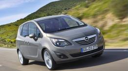 Opel Meriva 2010 - widok z przodu