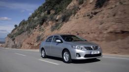 Toyota Corolla Sedan 2010 - widok z przodu