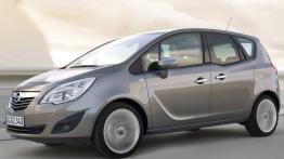 Opel Meriva 2010 - widok z przodu