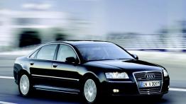 Audi A8 2004 - widok z przodu