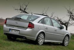 Opel Vectra C Hatchback 3.2 V6 ECOTEC 211KM 155kW 2002-2005 - Oceń swoje auto