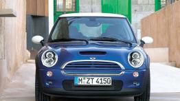 Mini Cooper S 2005 - widok z przodu