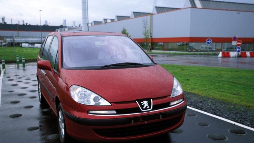 Peugeot 807 Minivan 2.0 HDi 107KM 79kW 2002-2009