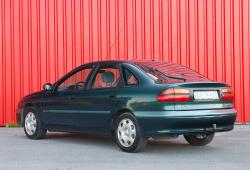 Renault Laguna I Hatchback 2.9 24V 190KM 140kW 1997-2000 - Oceń swoje auto