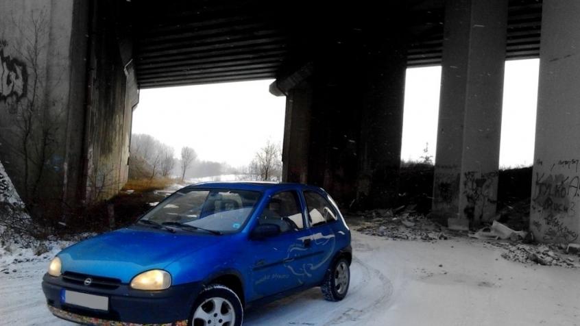 Opel Corsa B Hatchback 1.4 i 60KM 44kW 1993-2000