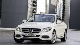 Mercedes klasy C 250 BlueTEC (2014) - widok z przodu