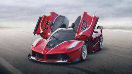 Ferrari FXX K (2015) - widok z przodu