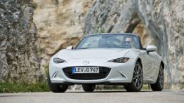 Mazda MX-5 IV White (2015) - widok z przodu