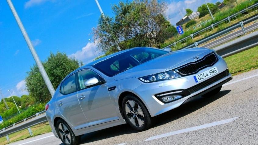 Kia Optima I Sedan Hybrid 2.0 DOHC HYBRID 190KM 140kW 2012-2015